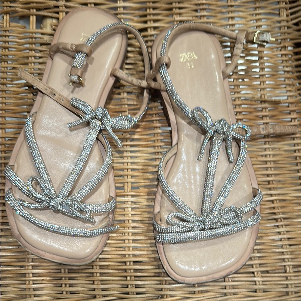 Zara Women's Beige Sandals with Bow Rhinestones Accents sz 32